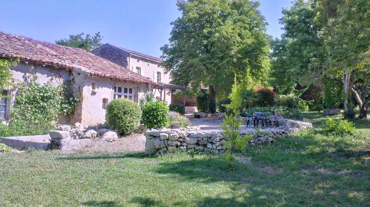 Bed and Breakfast Au Garcin La Romieu Екстер'єр фото