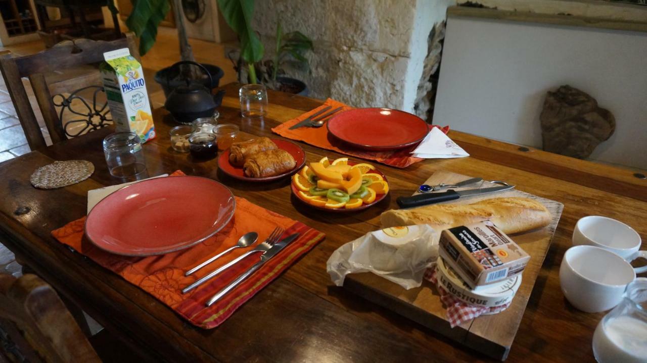 Bed and Breakfast Au Garcin La Romieu Екстер'єр фото